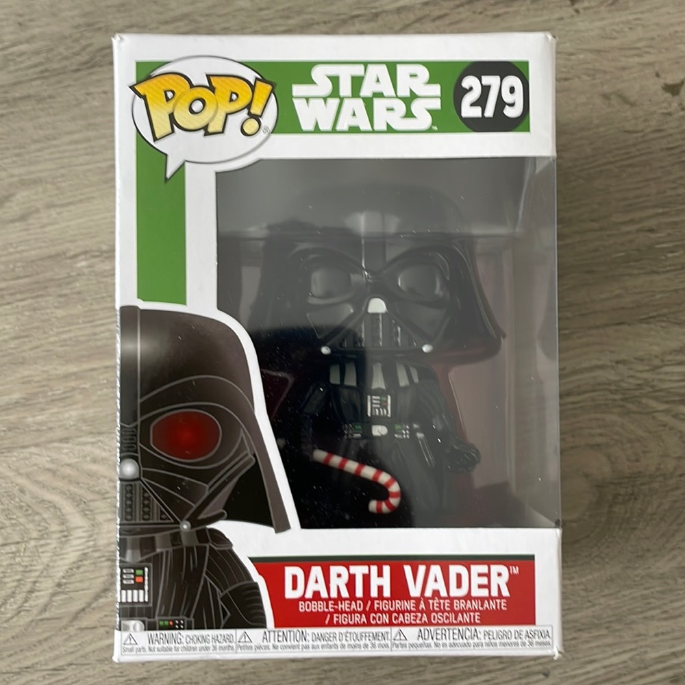 Funko POP Star Wars Darth Vader Christmas Variation #279 Bobble Head.